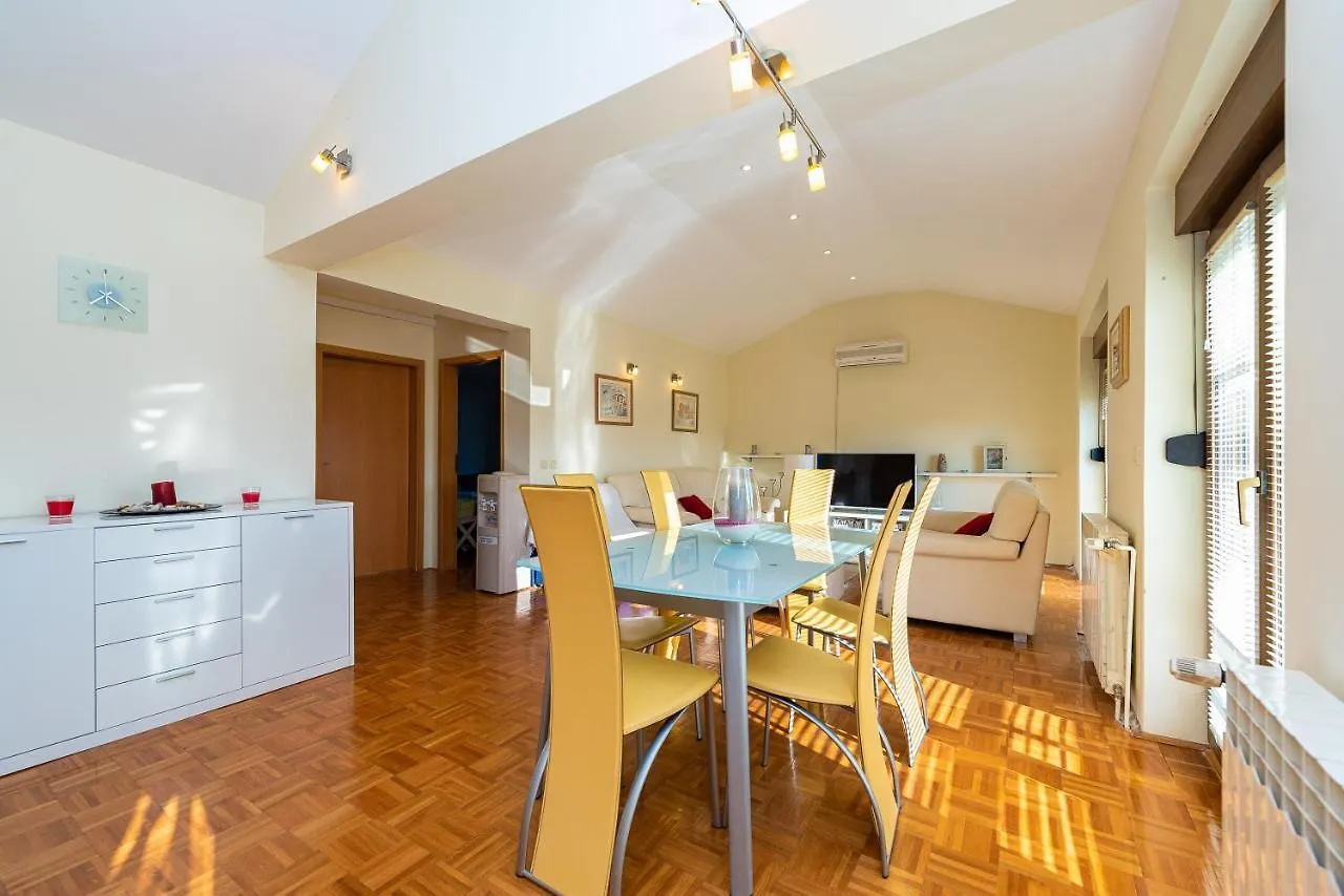 Vila Luna Apartments Zadar