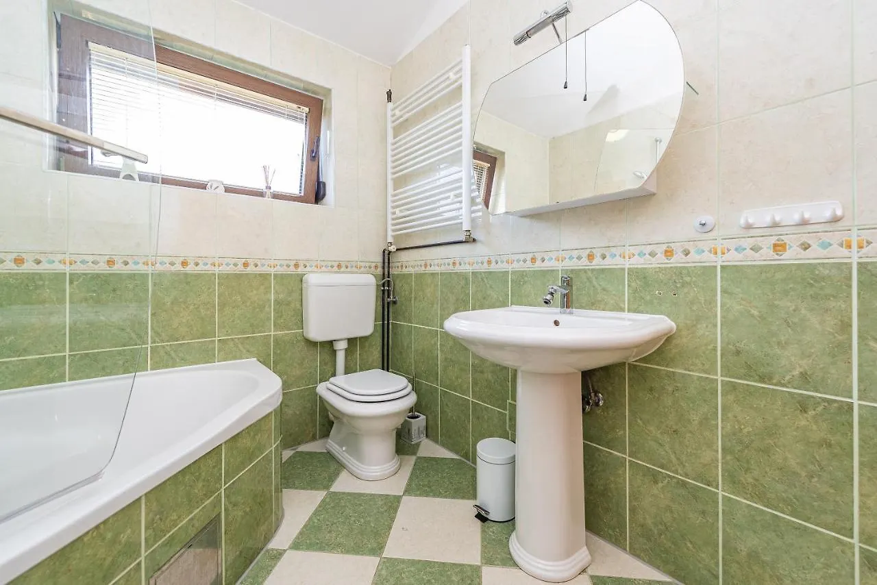 Vila Luna Apartments 자다르 0*,